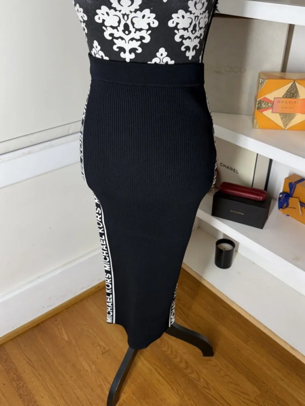 MICHAEL KORS Bandage Spandex Skirt Black Logo Sz XS SRP $155 Sexy